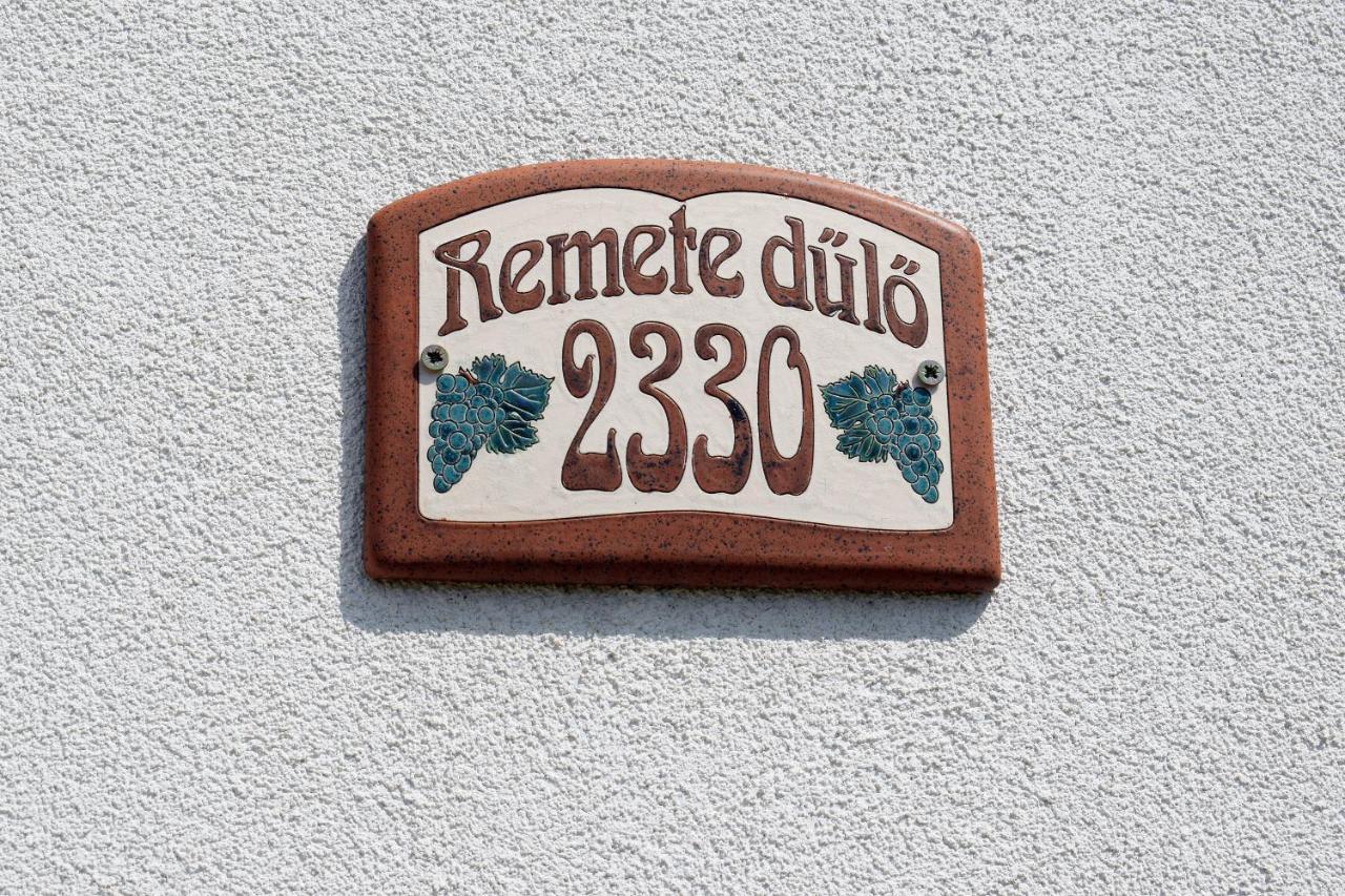 Remete-Lak Hotel Villány Exterior photo